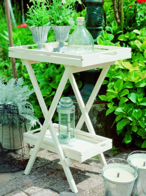 Складной деревянный столик для летней кухни